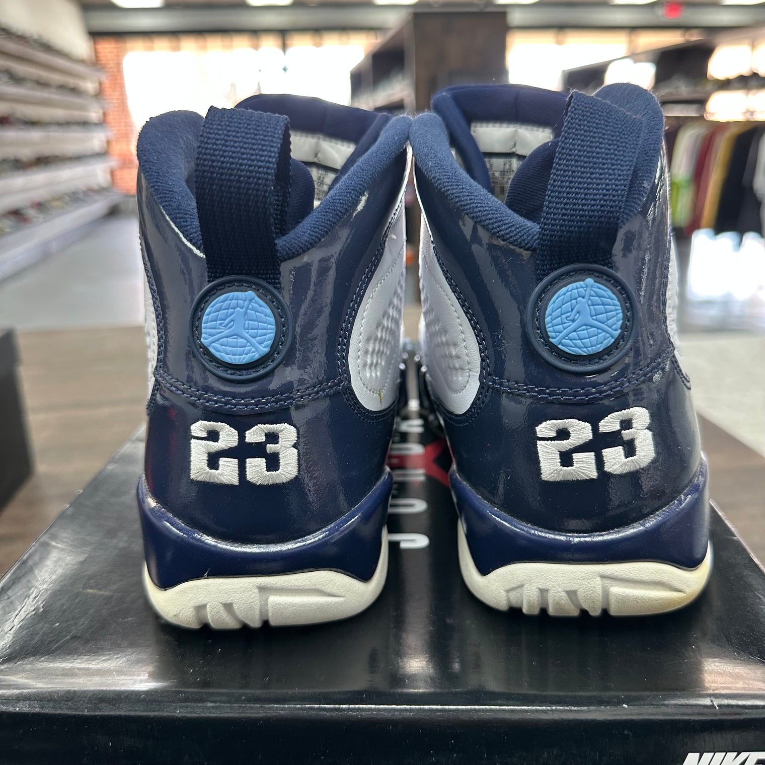 Pearl University Blue Jordan 9 (USED)