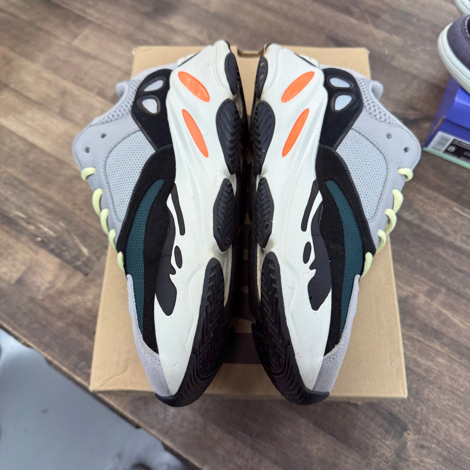 Yeezy 700 Wave Runner (USED)
