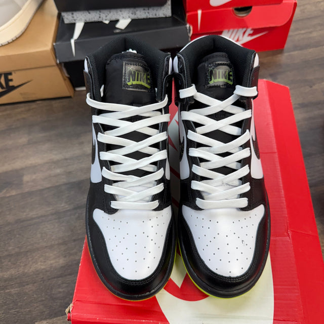 Electric Panda Dunk High (USED)