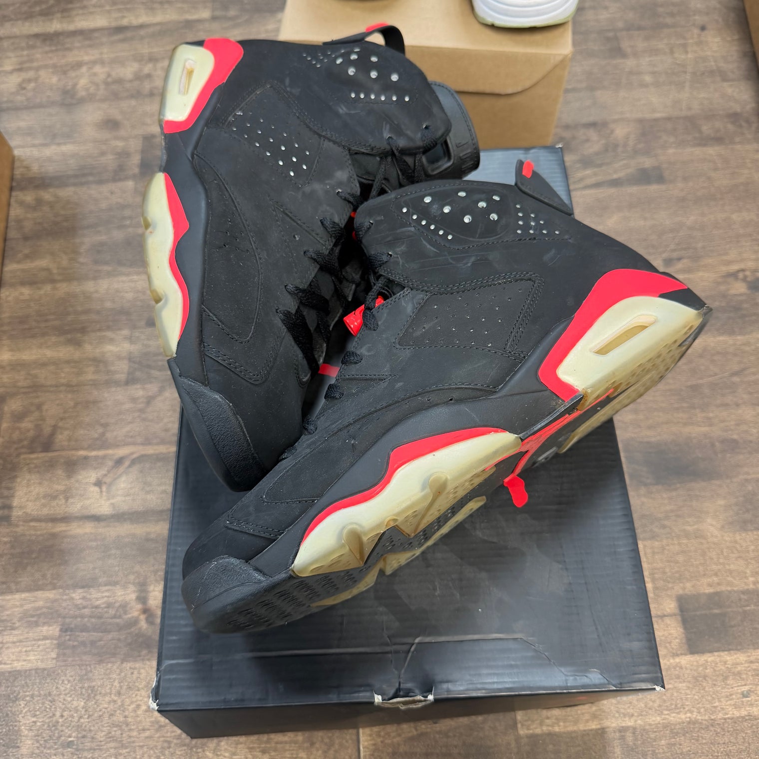 Infrared Jordan 6 Retro 2014 (USED)