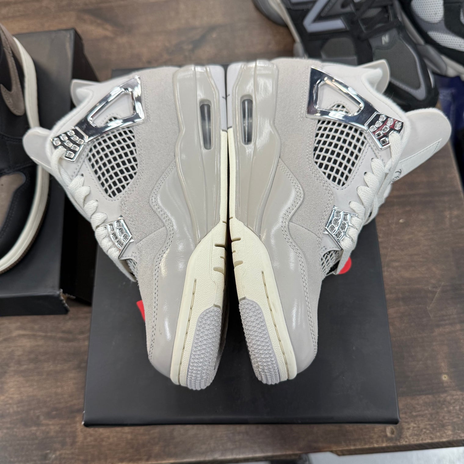 Frozen Moment Jordan 4 (W) (USED)