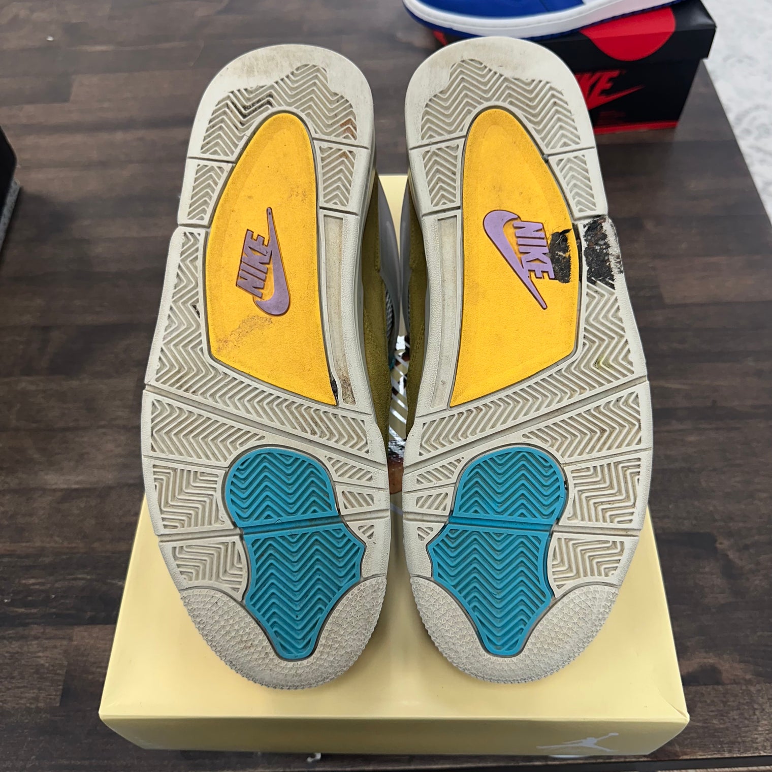 Desert Moss Union LA Jordan 4 (USED)