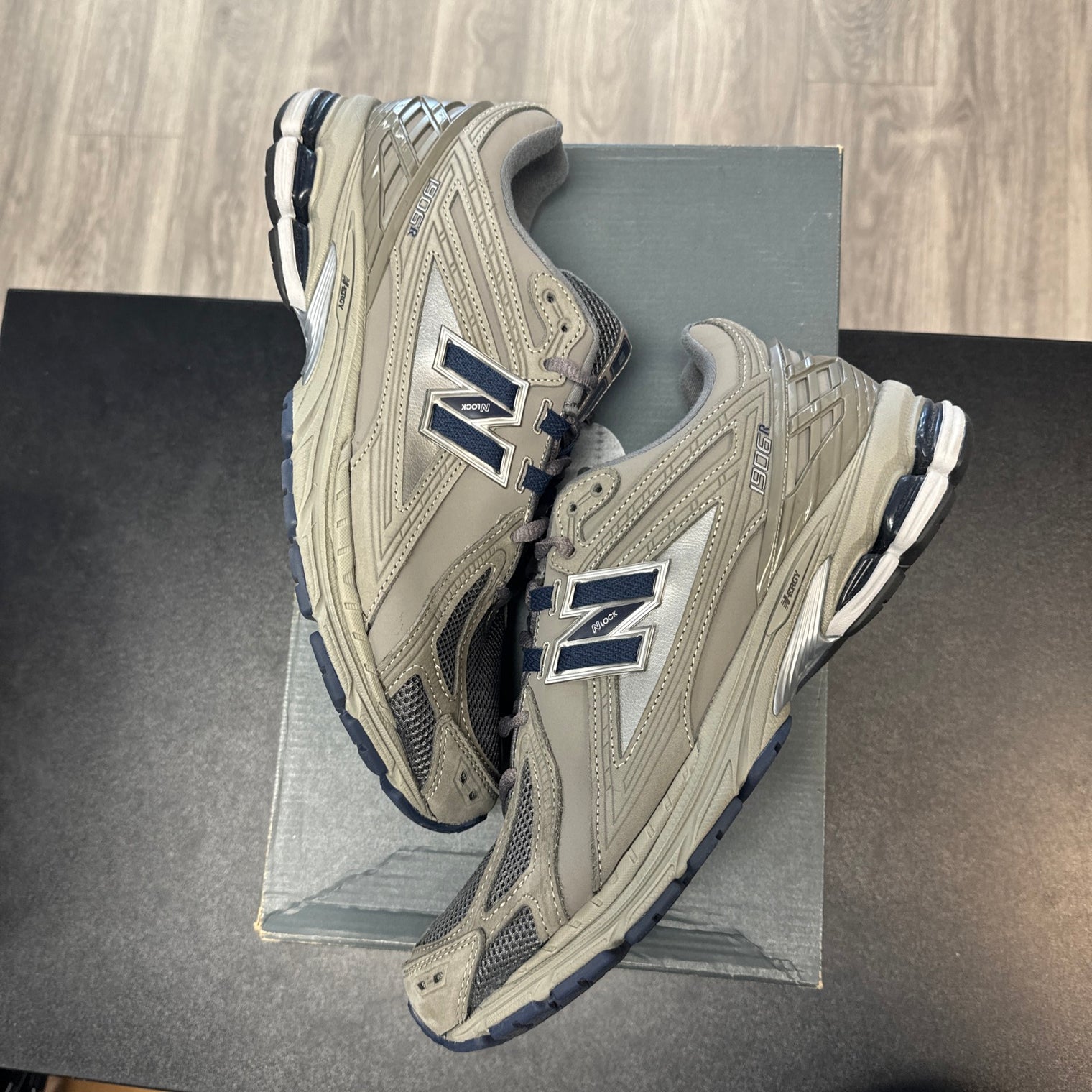 Castlerock Indigo New Balance 1906R (USED)