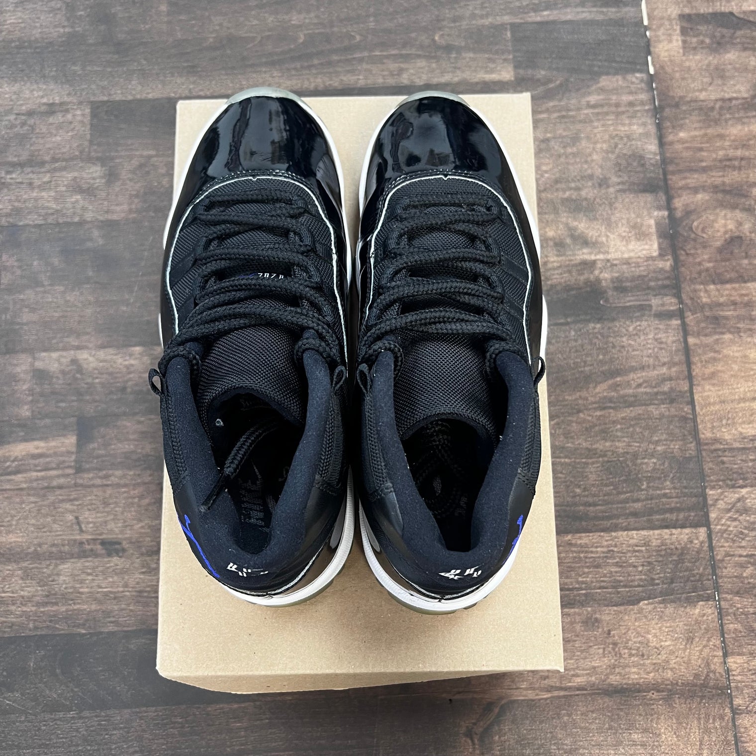 Space Jam Jordan 11 High (USED,No Box)