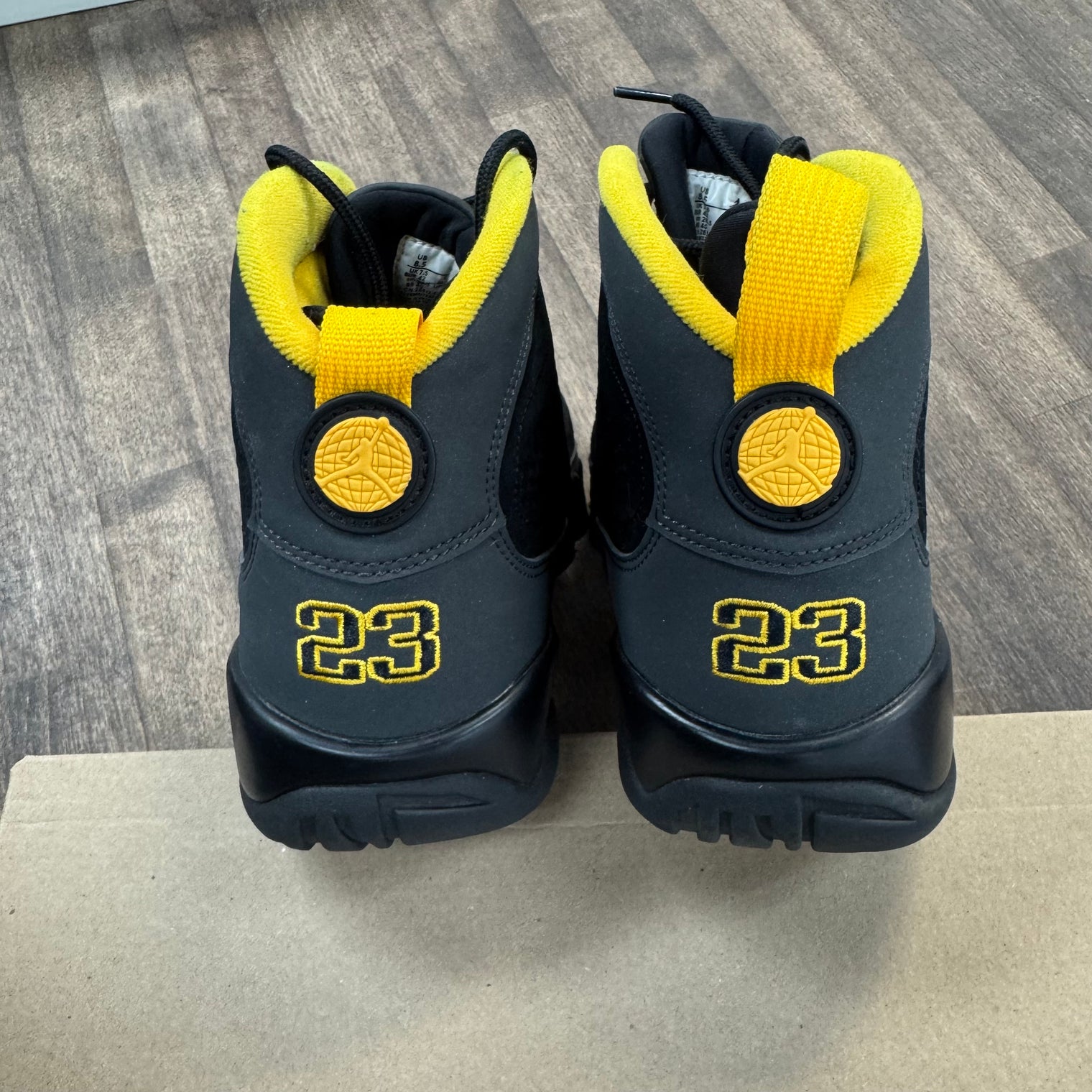 University Gold Jordan 9 (USED,No Box)