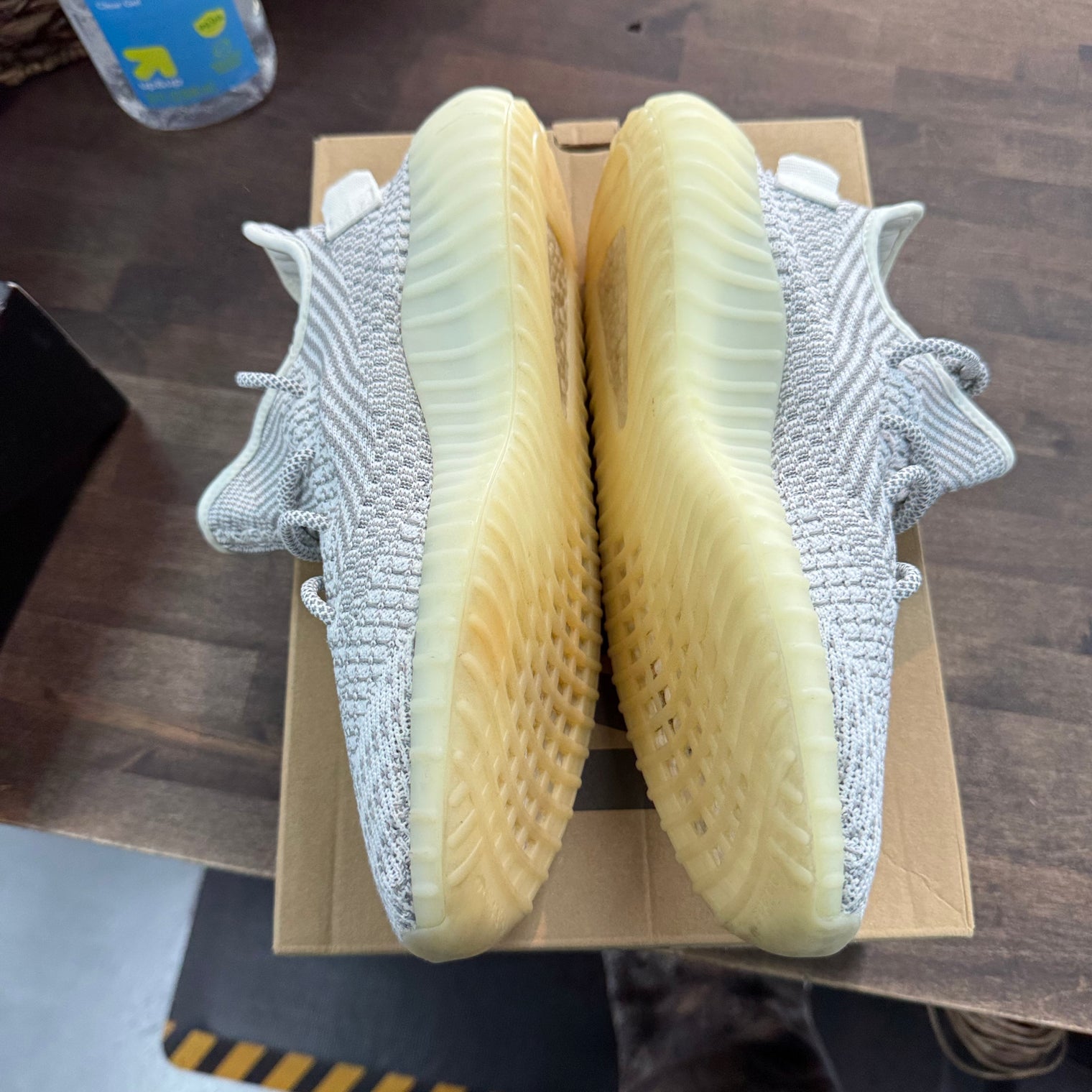 Static adidas Yeezy 350 V2 (Non-Reflective) (USED)