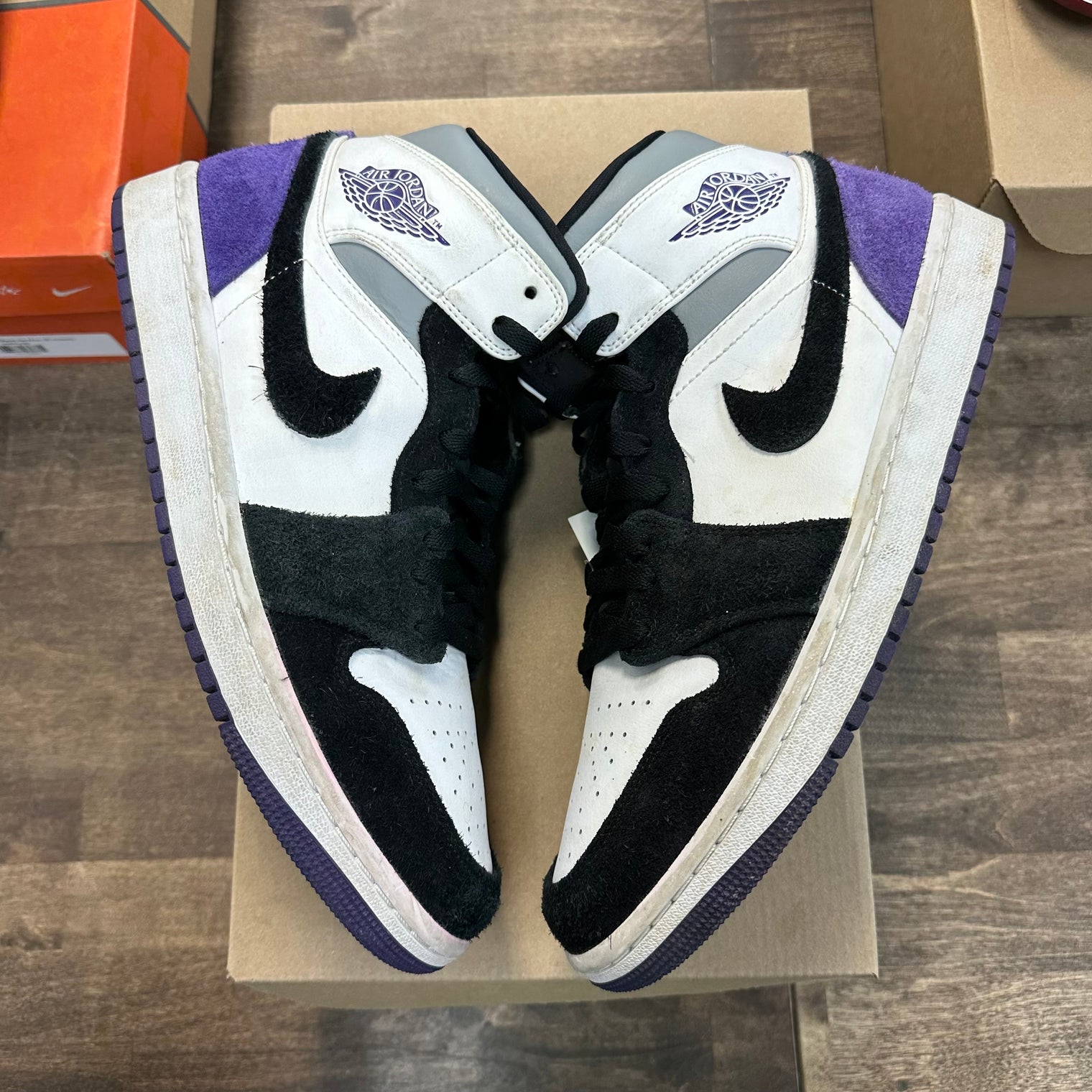 Jordan 1 Mid Purple SE (USED, No Box)