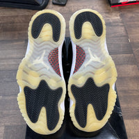 72-10 Jordan 11 Low (USED)