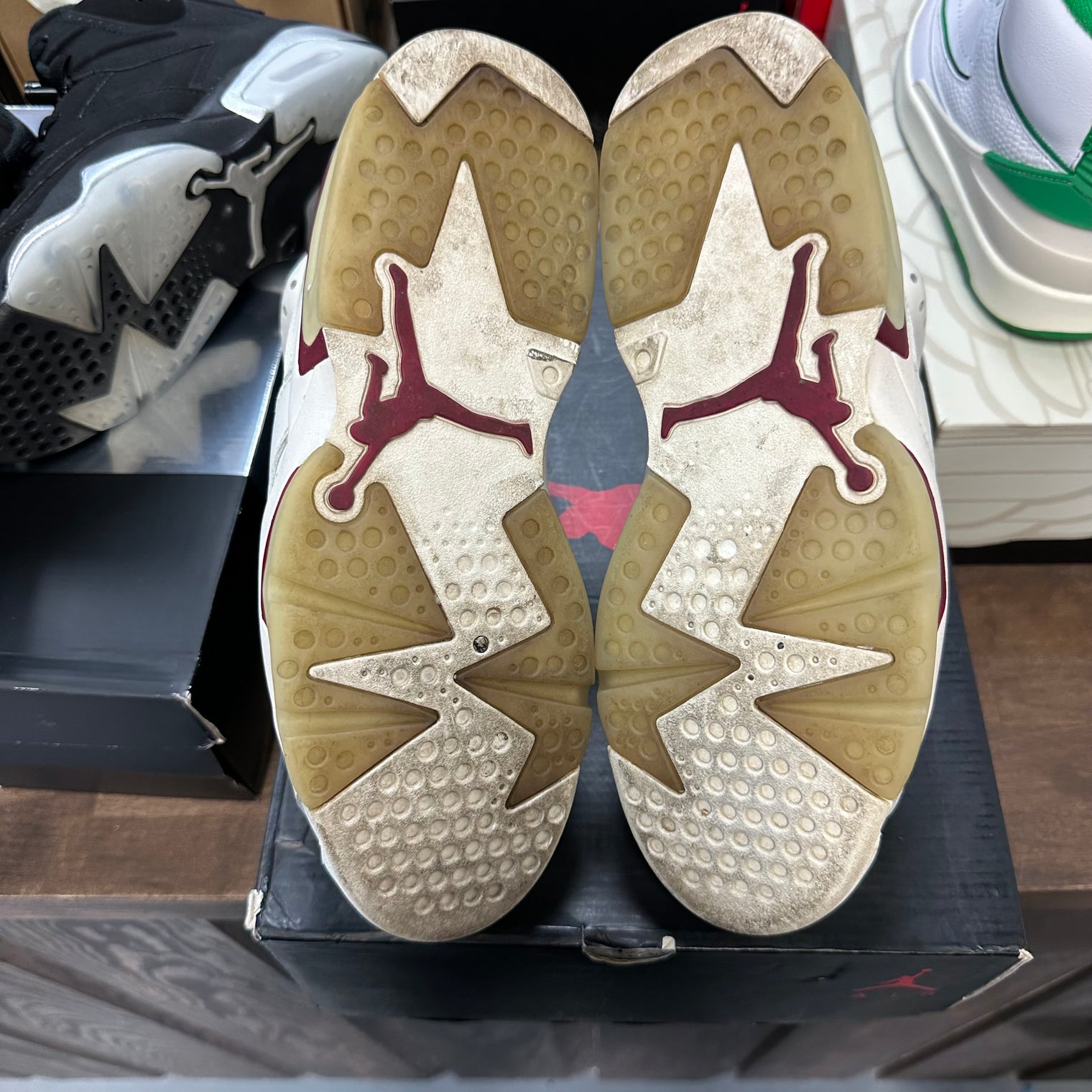 Maroon Jordan 6 (USED)