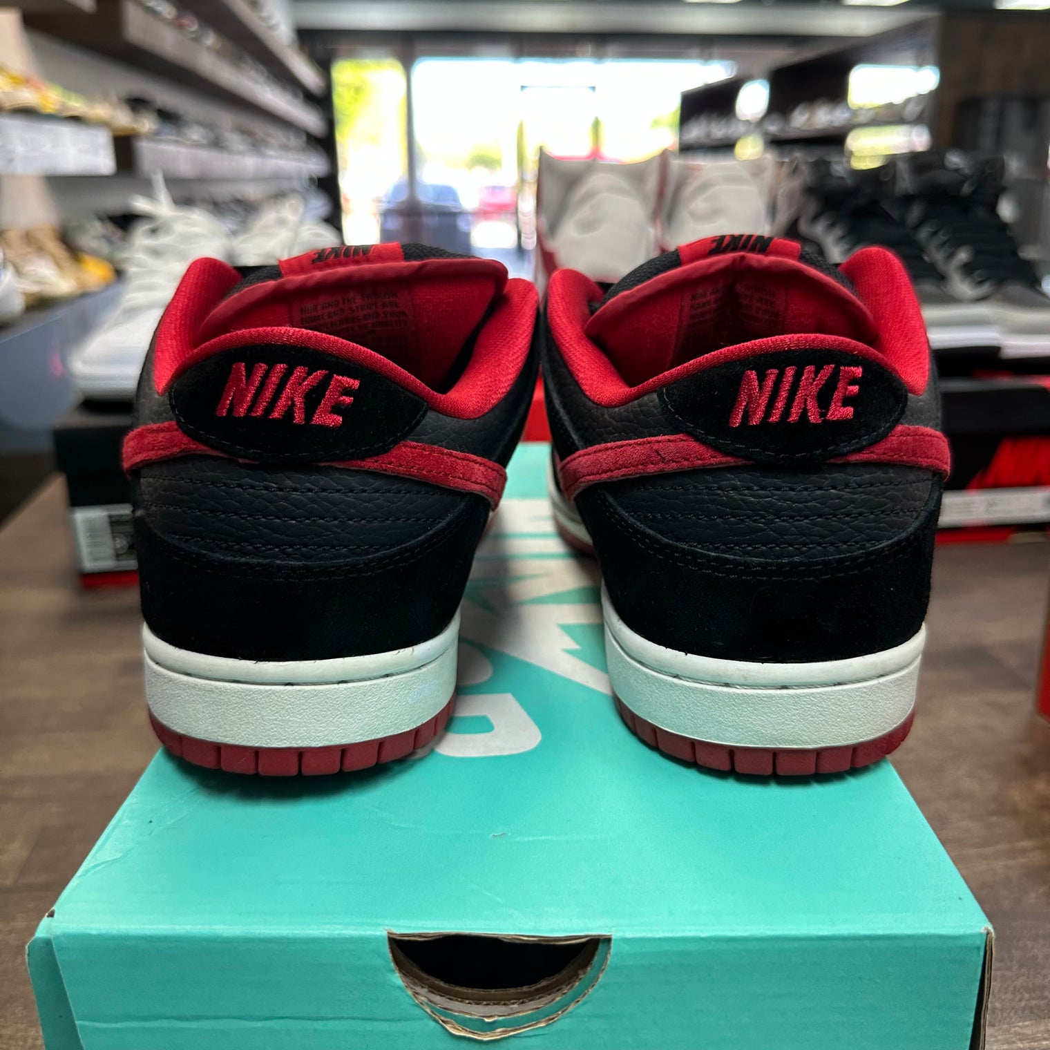 J-Pack Bred SB Dunk Low (USED)