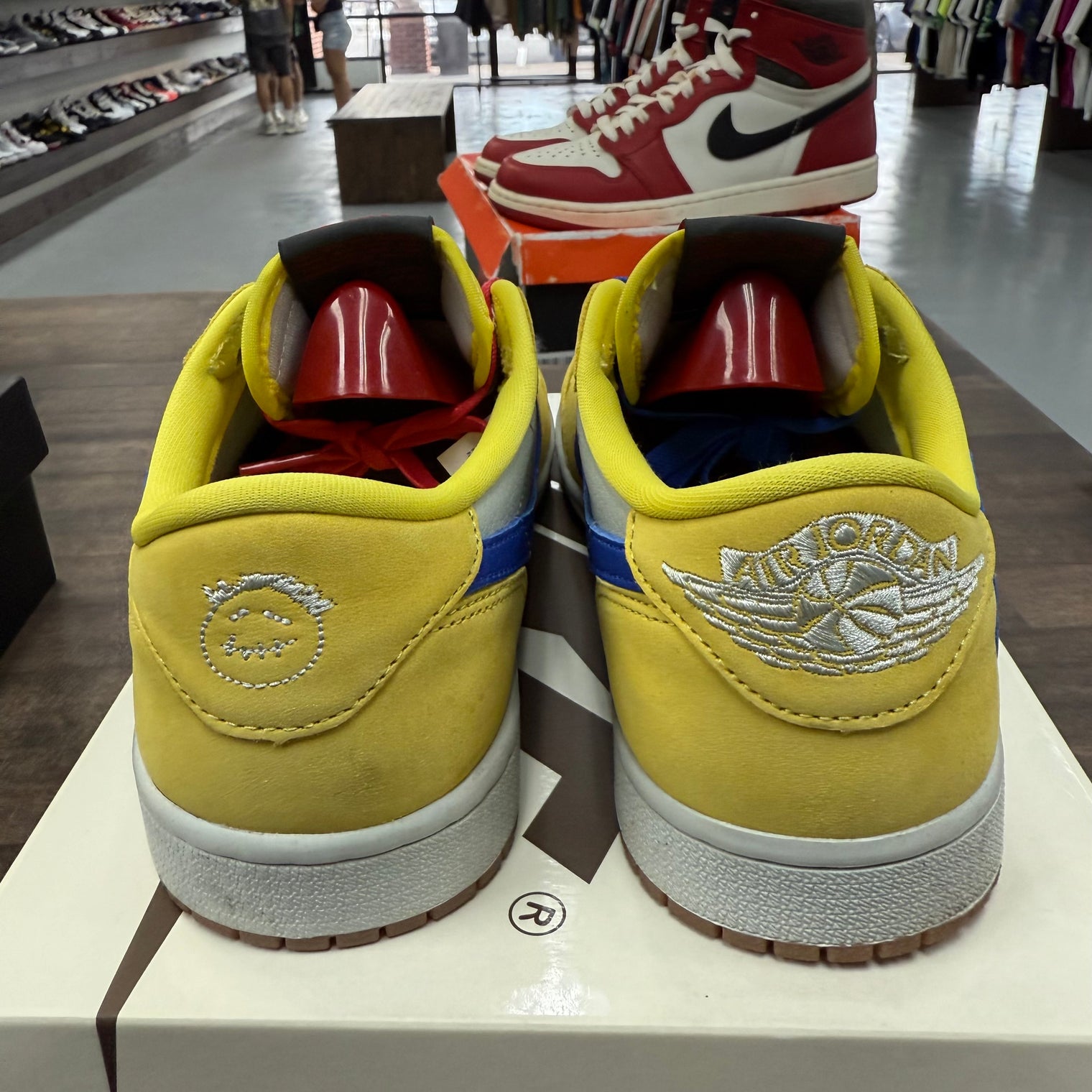 Travis Scott Canary Jordan 1 Low OG (W) (USED)