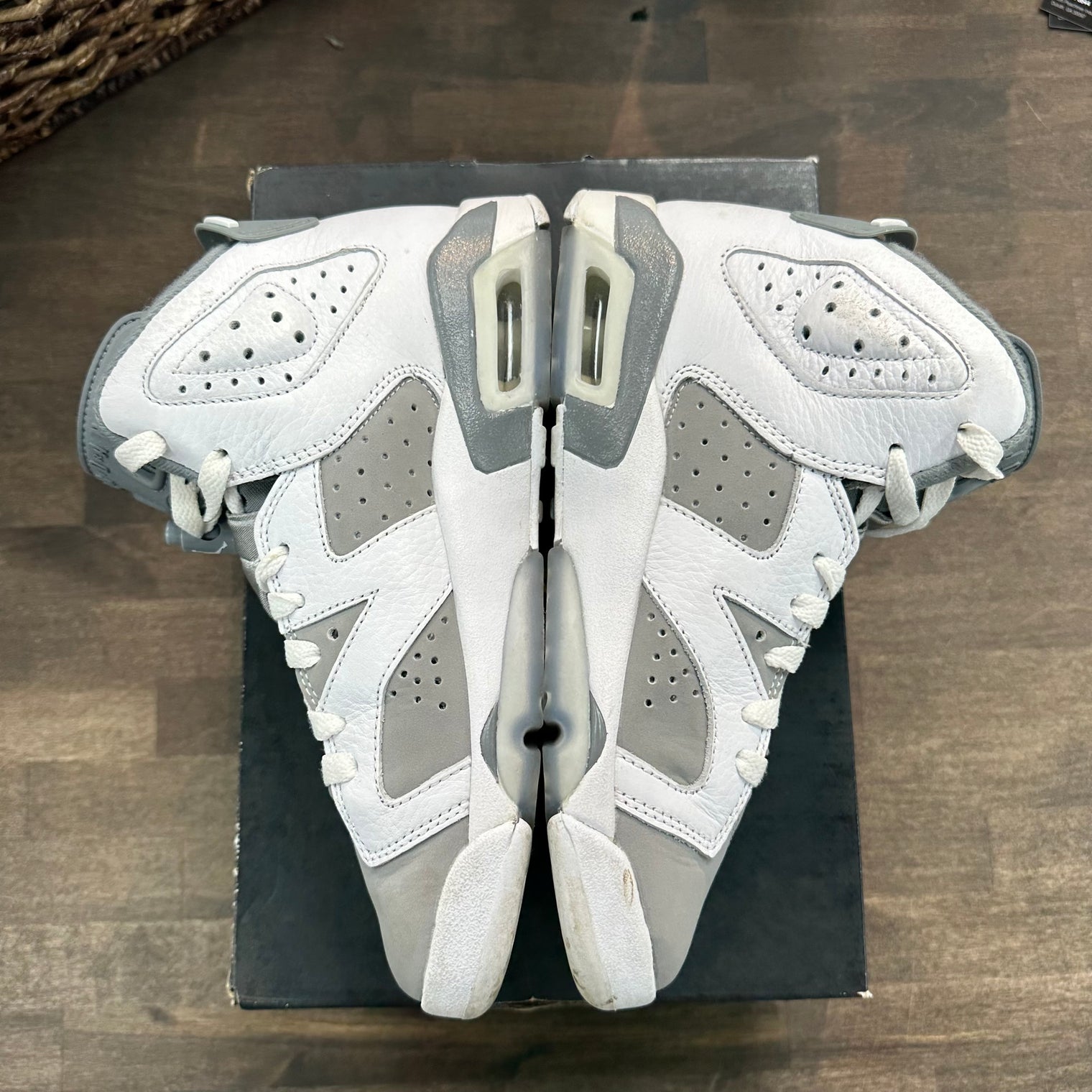 Cool Grey Jordan 6 Retro (GS) (USED)
