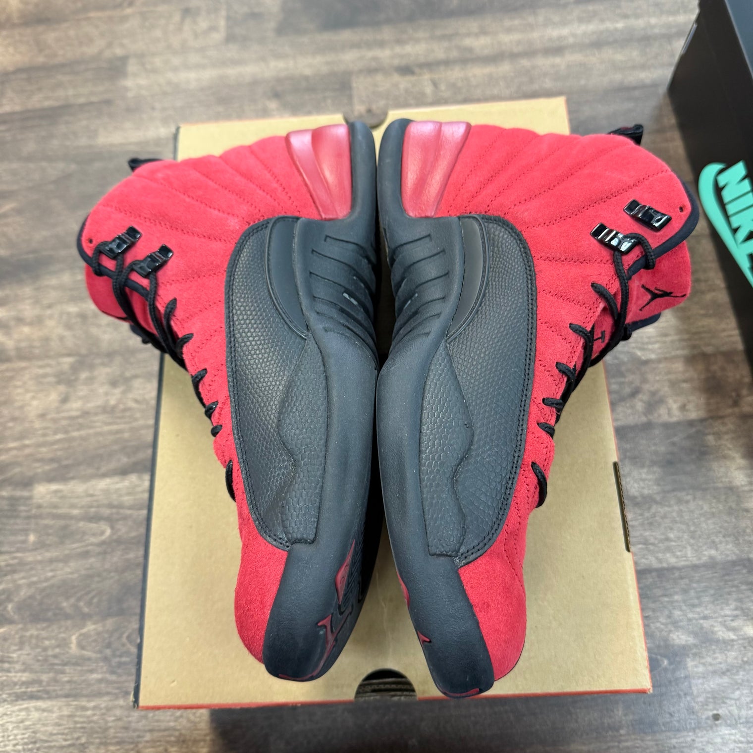 Reverse Flu Game Jordan 12 (USED)