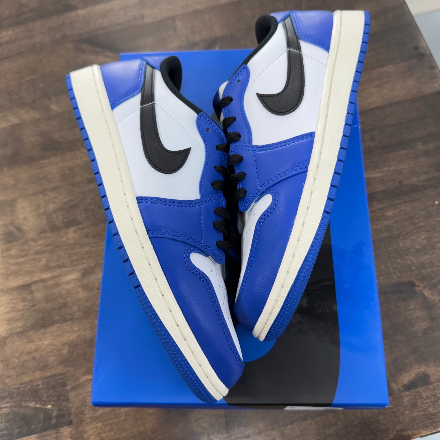 Game Royal Jordan 1 Low OG (USED)