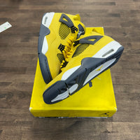 Lightning Jordan 4 (USED)