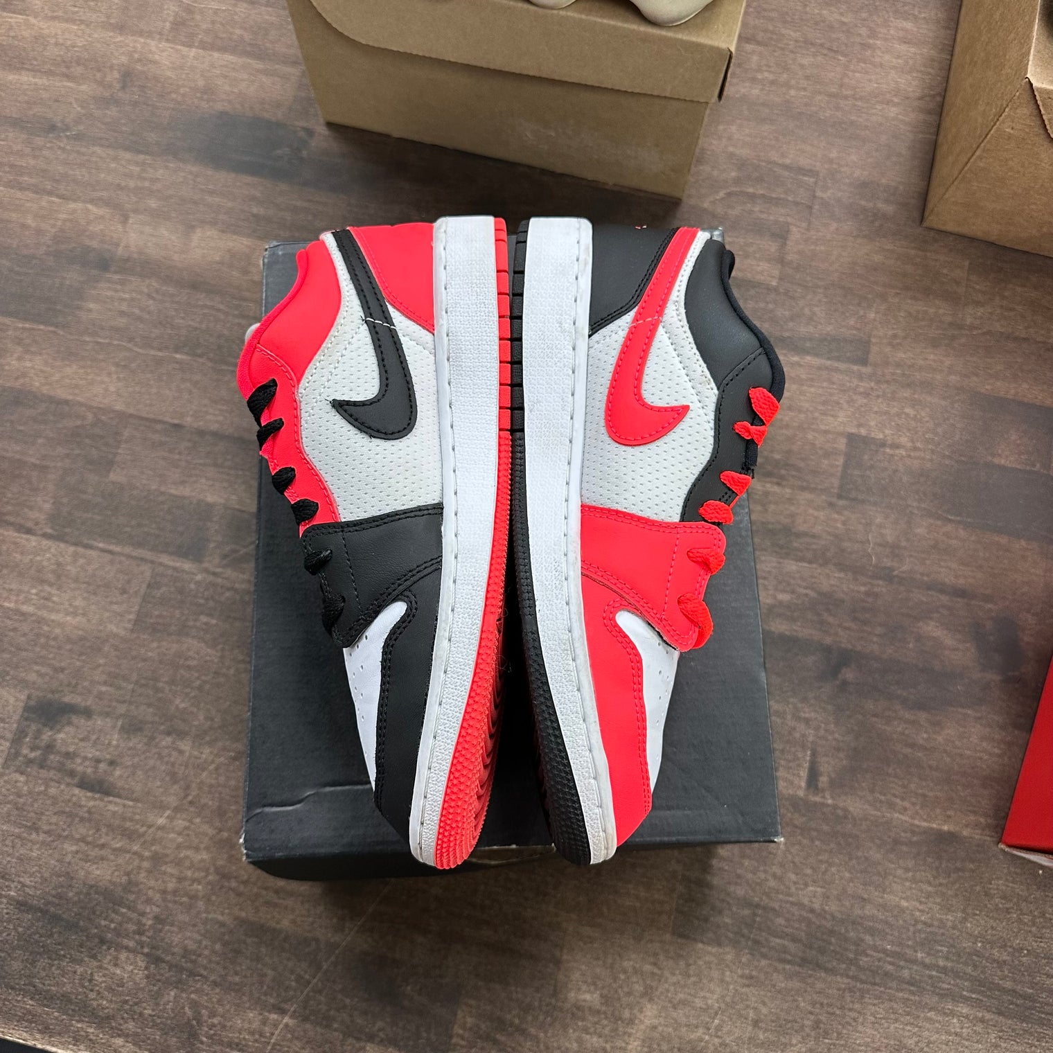 Mismatched Infrared Jordan 1 Low SE (GS) (USED)