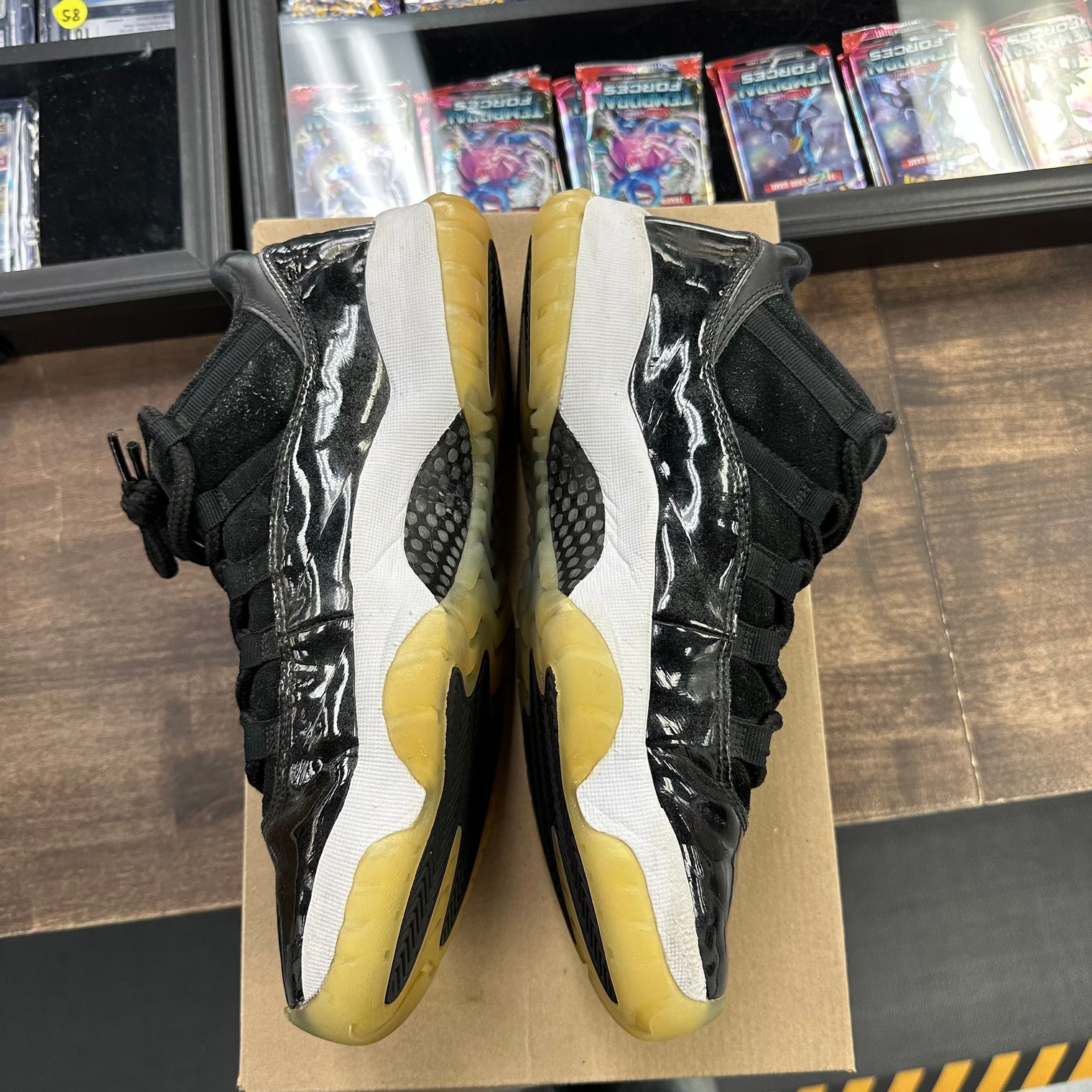 Barons Jordan 11 Retro Low (USED, No Box)