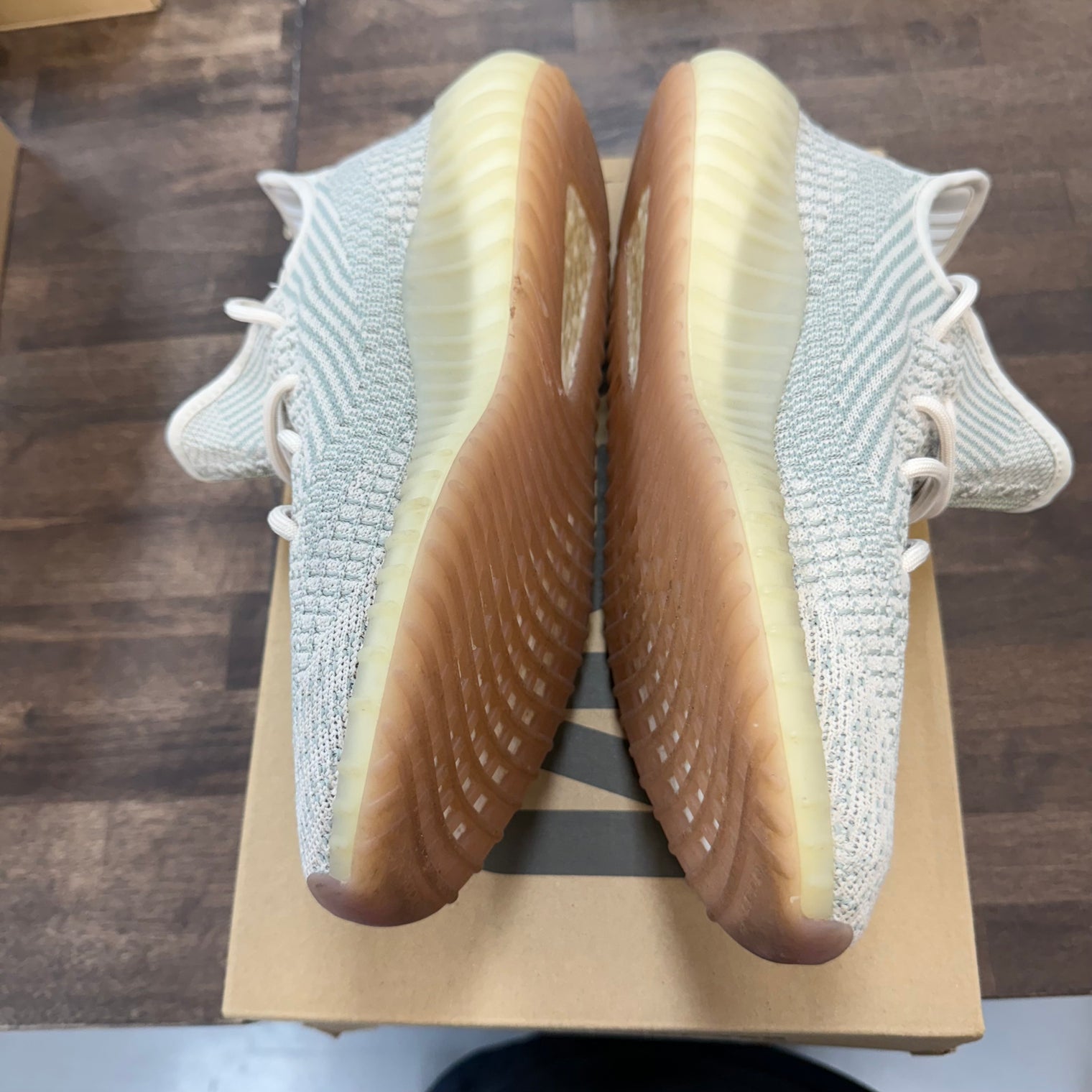 Citrin Yeezy 350 (USED)