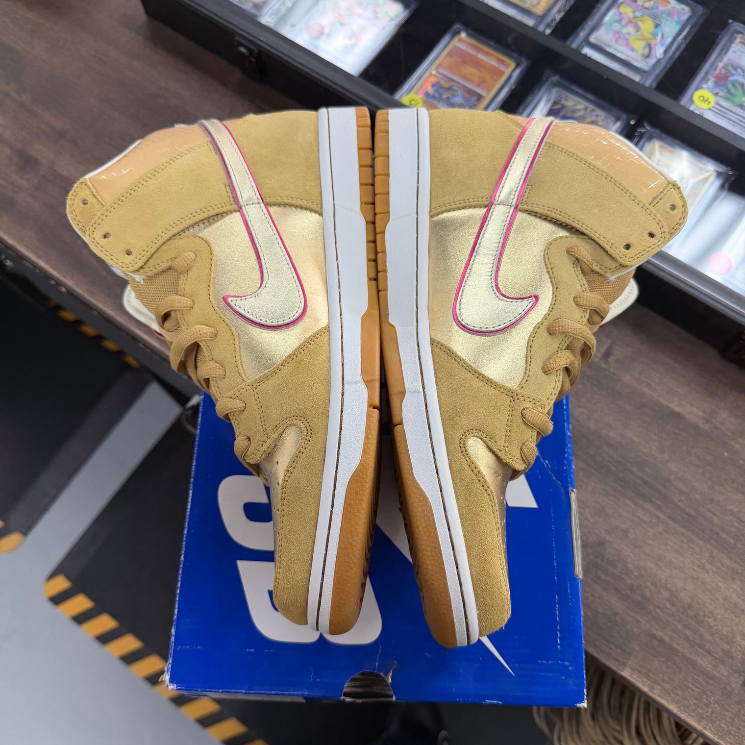 Koston Thai Temple SB Dunk High (USED)