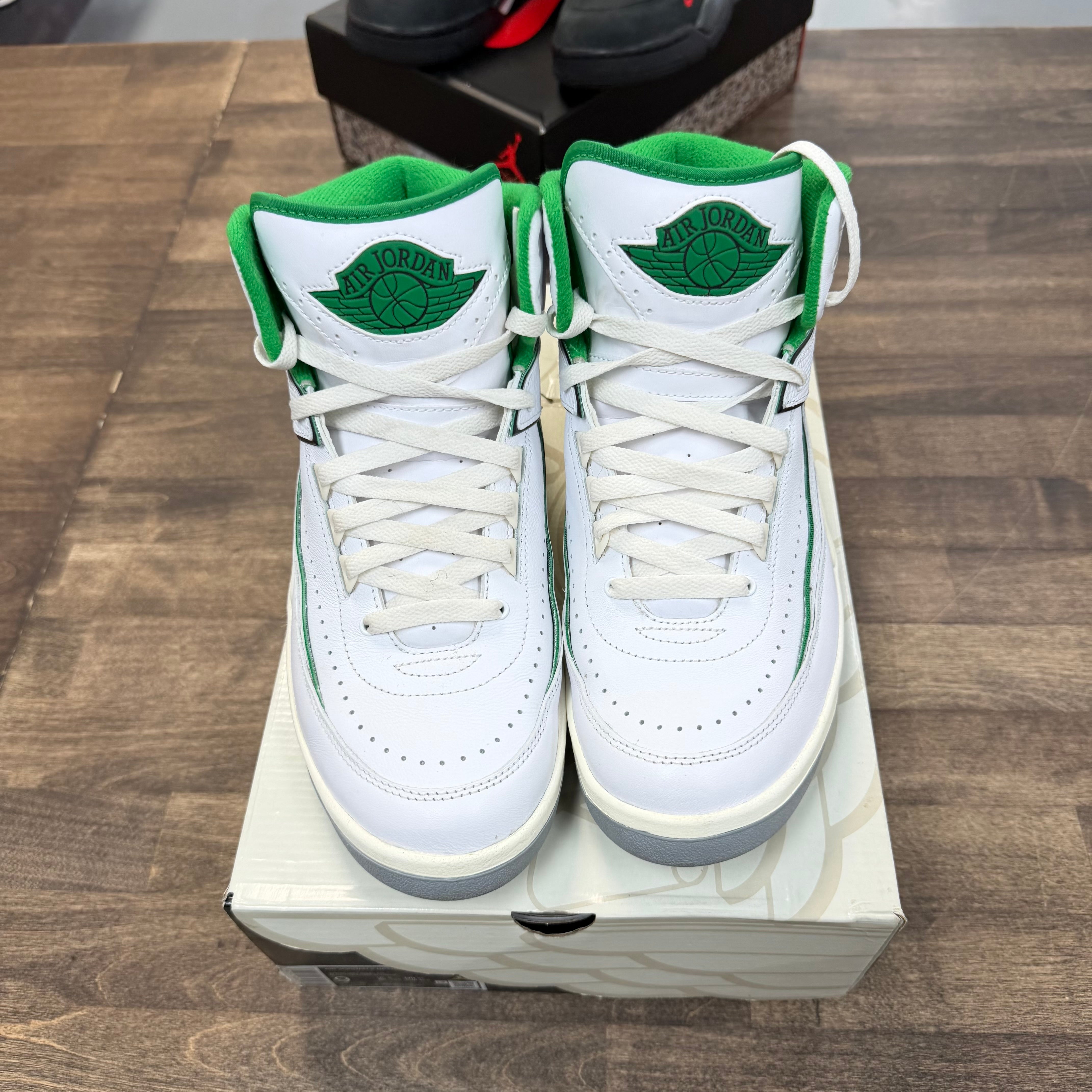 Jordan Lucky Green Jordan 2 Retro (USED) Size 9 (Pre-Owned) - Image 2