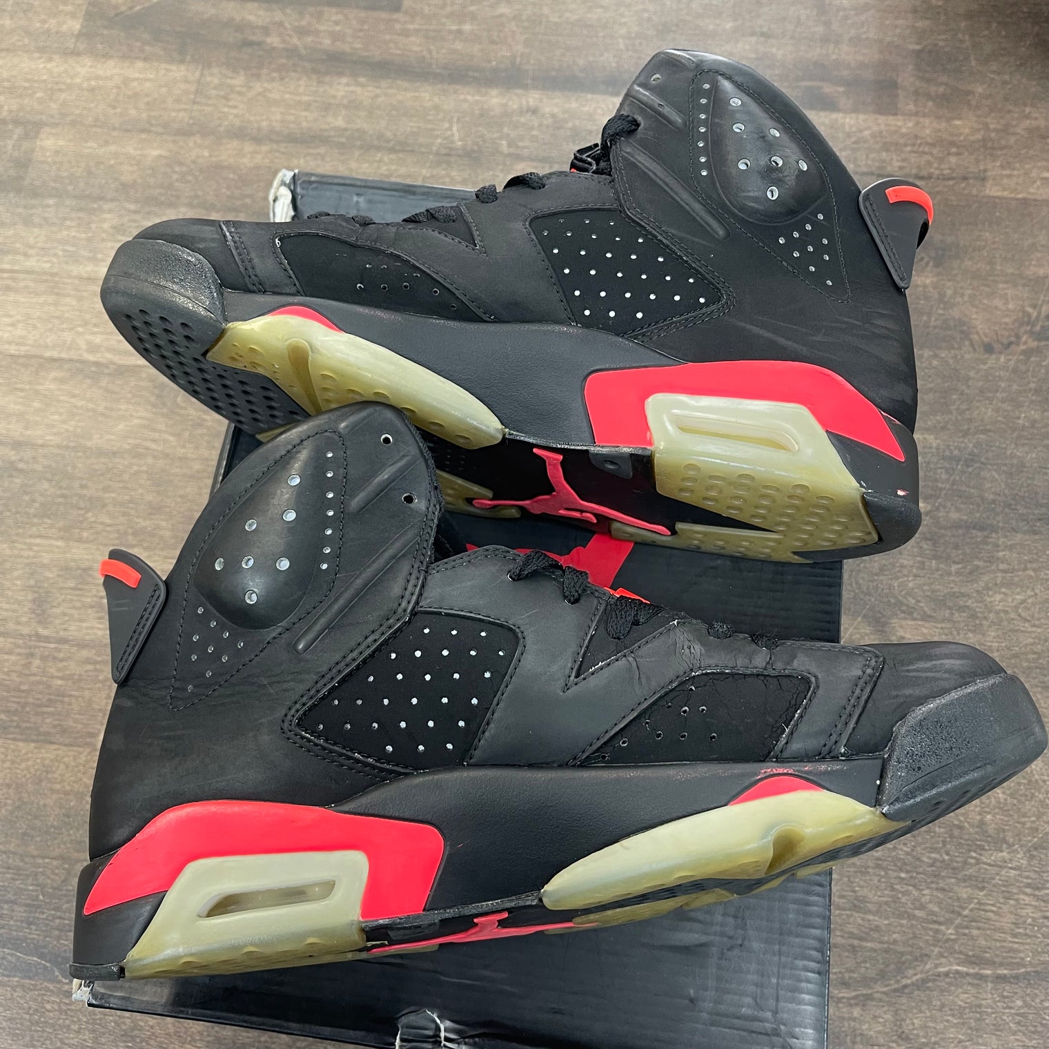 Infrared Jordan 6 2014 (USED)