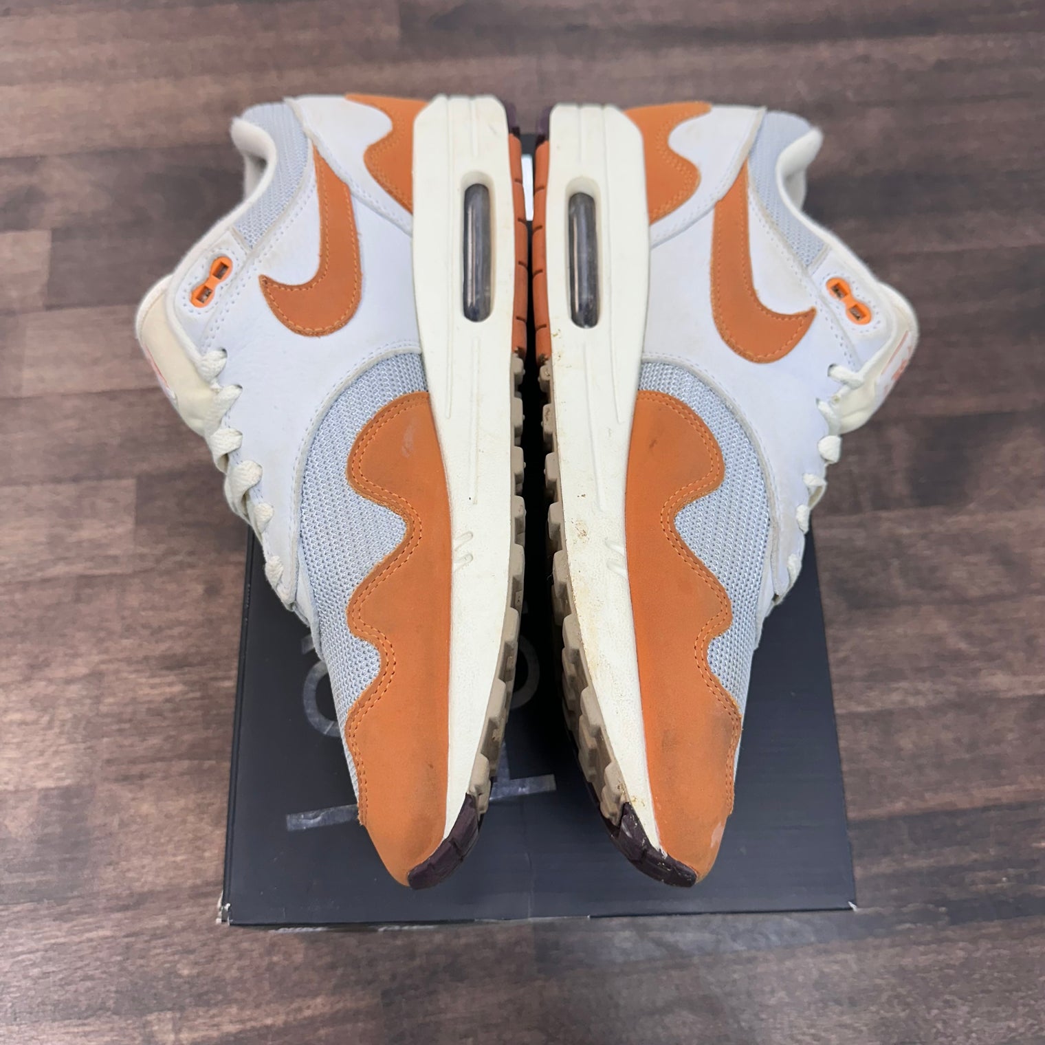 Monarch Patta Air Max 1 (USED)