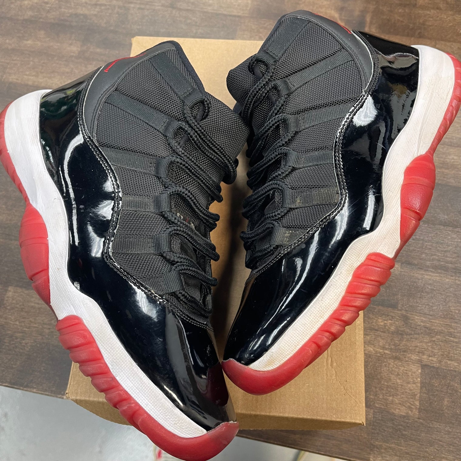 Bred Jordan 11 2019 (USED, No Insoles, No Box)