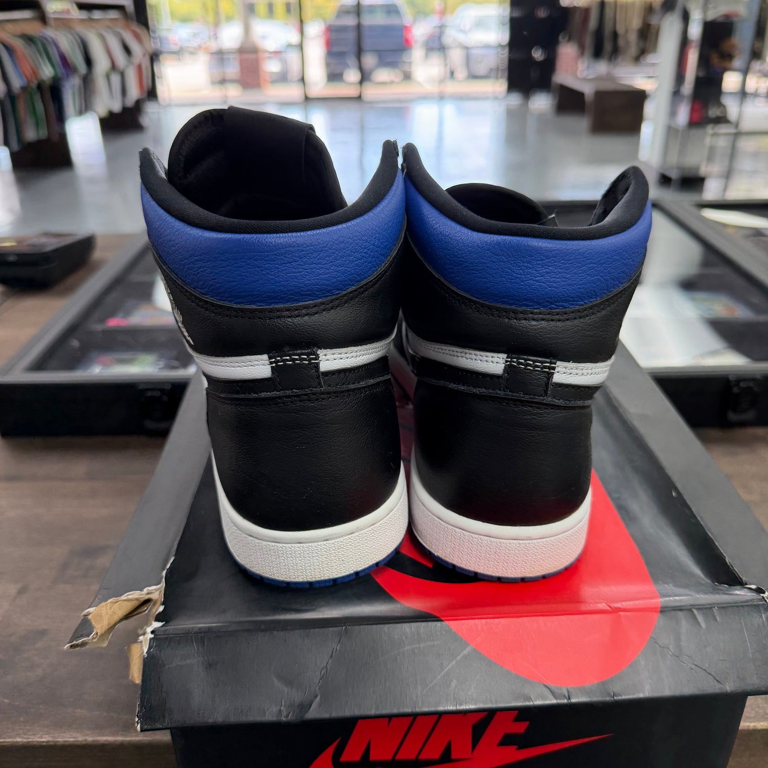 Royal Toe Jordan 1 High Retro (USED)