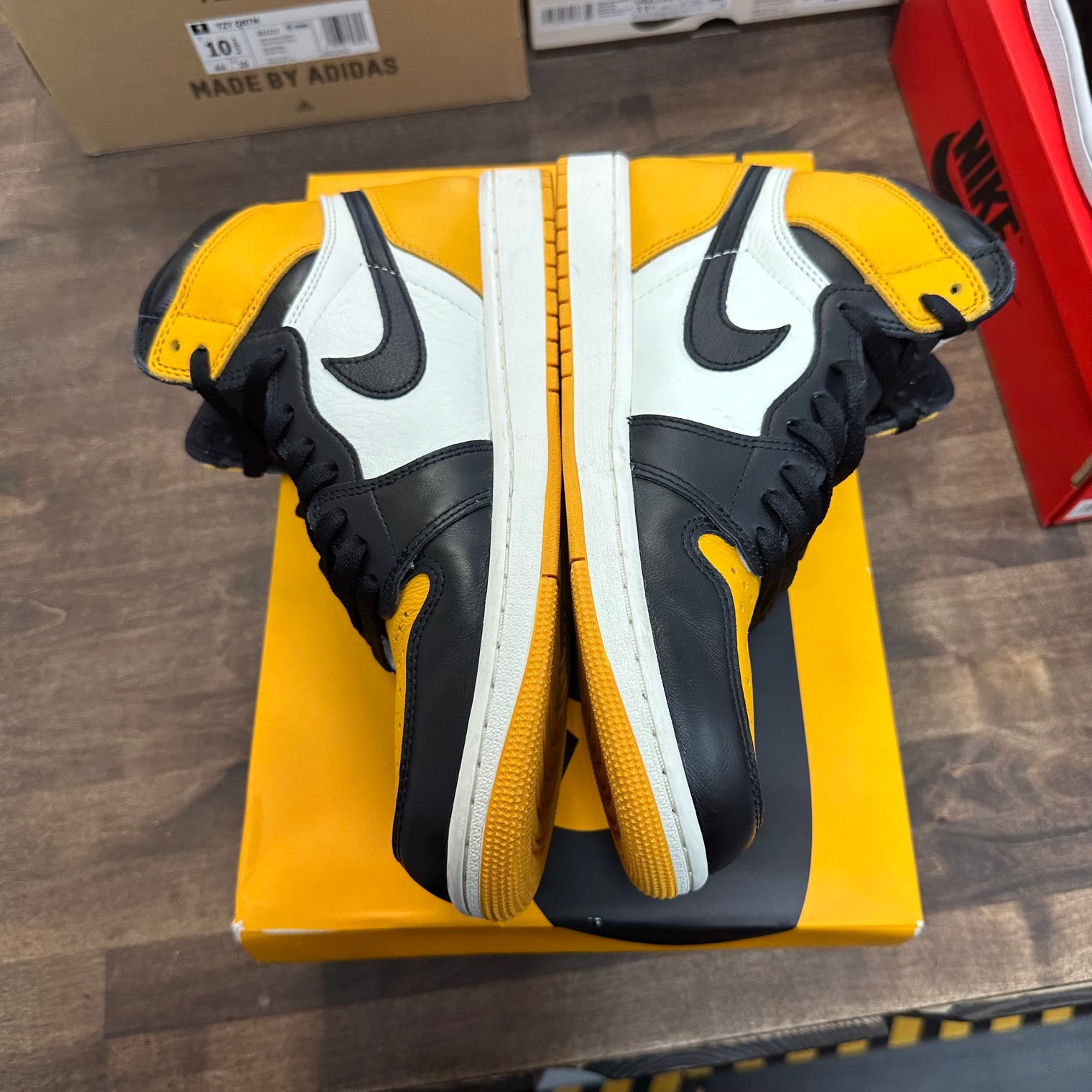 Taxi Yellow Toe Jordan 1 High (USED)