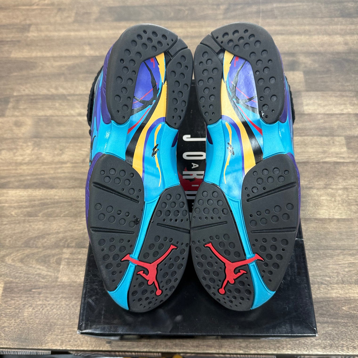Aqua Jordan 8 Retro (2025) (Lightly Worn)