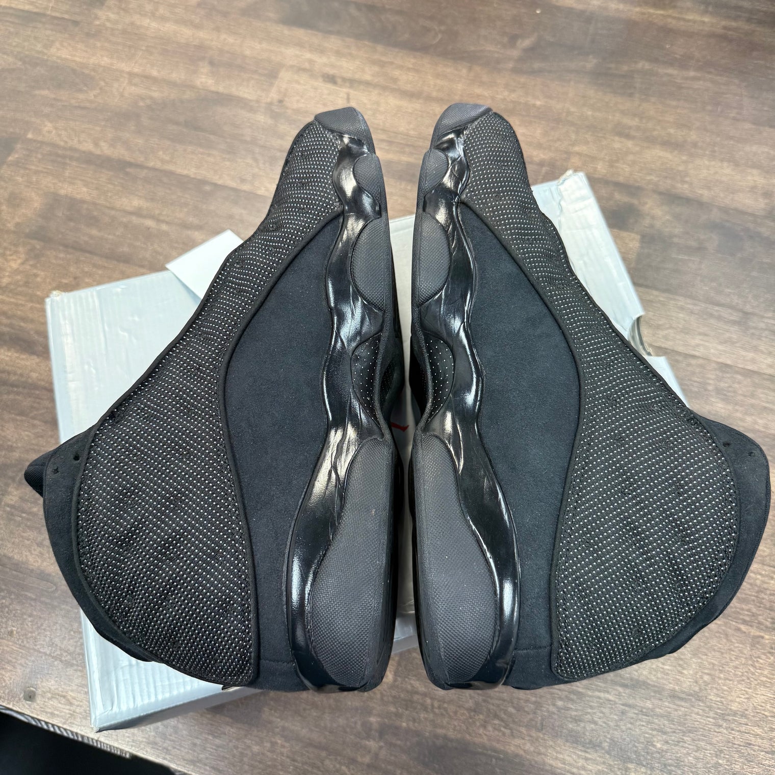 Black Cat Jordan 13 (USED)