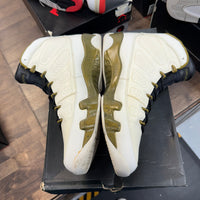 Statue Jordan 9 (USED)