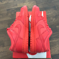 Track Red Nike Dunk Low (USED)