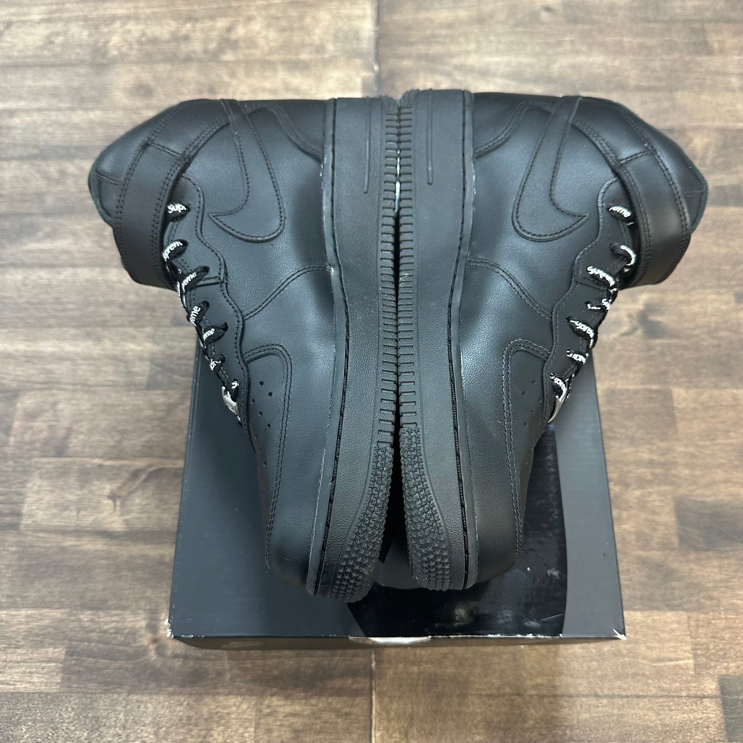 Black Supreme Air Force 1 Mid SP (USED)
