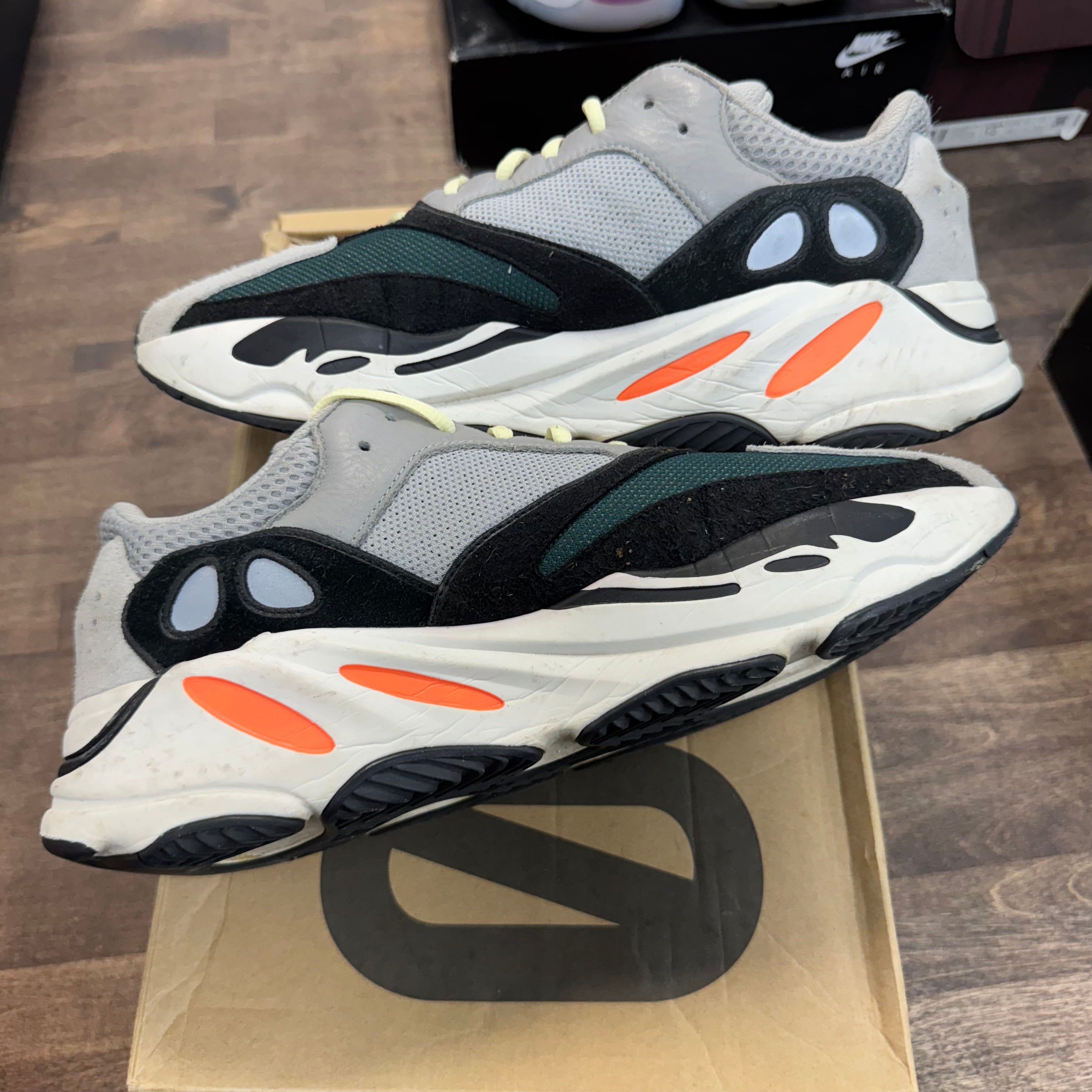 adidas Wave Runner Yeezy 700 (USED) Size 12 (Pre-Owned) - Image 5