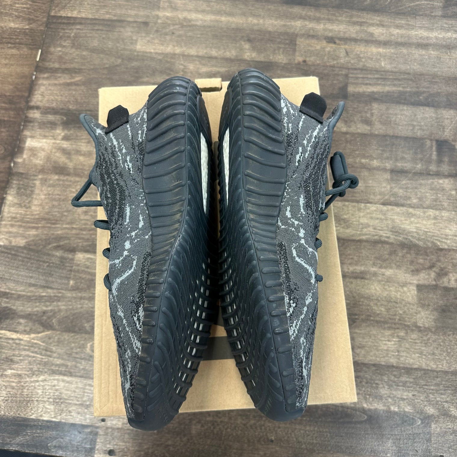 MX Dark Salt Yeezy 350 (USED)