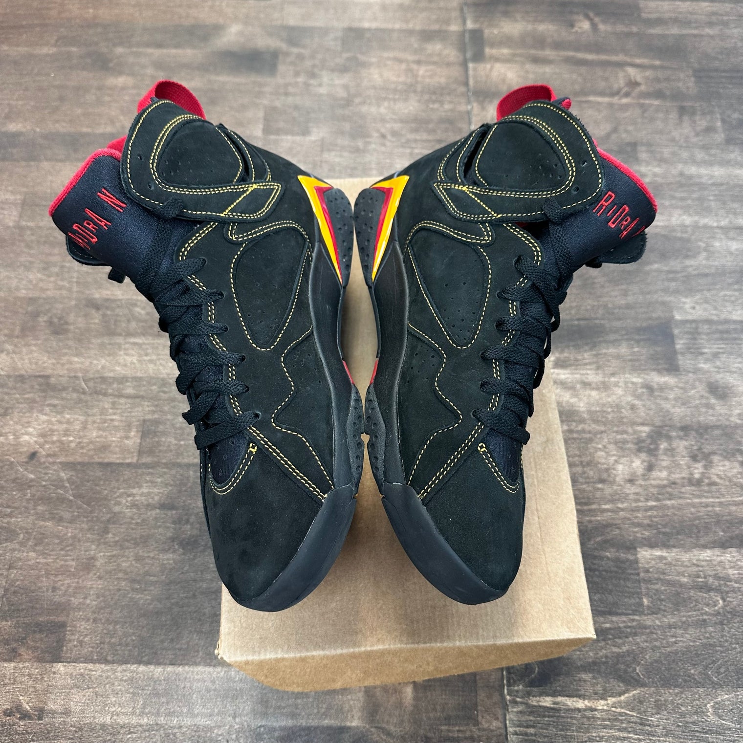 Citrus Jordan 7 Retro (USED, no box)