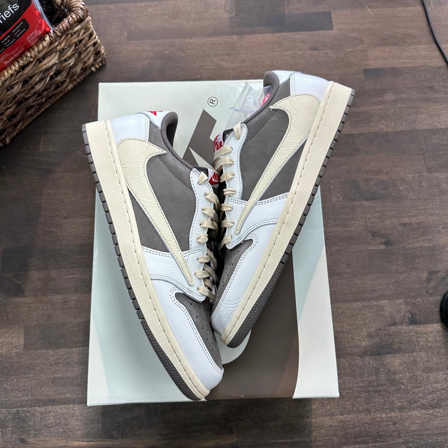 Reverse Mocha Travis Scott Jordan 1 Low OG SP (USED)