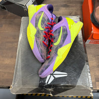 Supreme Christmas Nike Zoom Kobe 7 (USED)