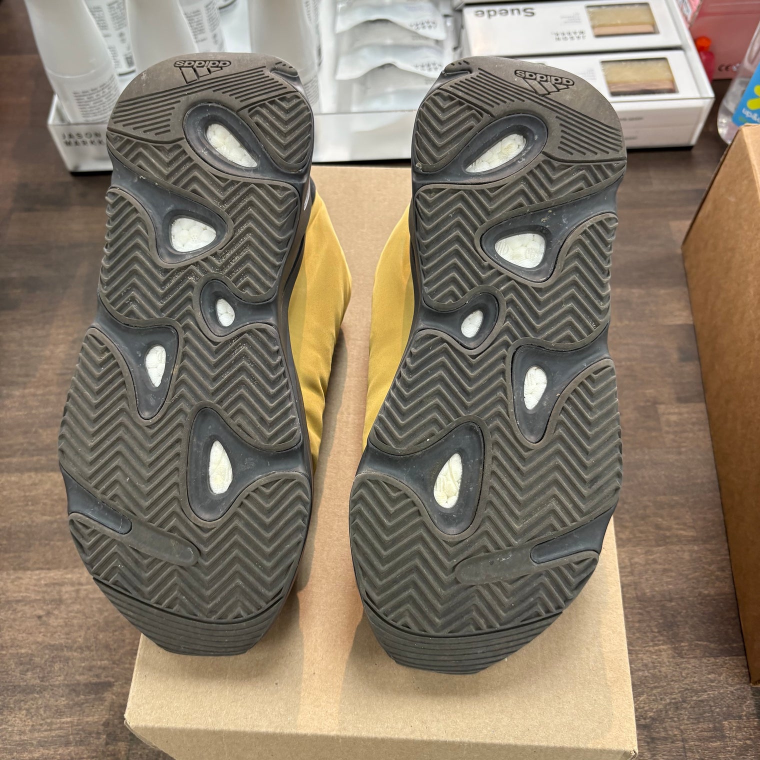 Honey Flux Yeezy 700 MNVN (USED, No Box)