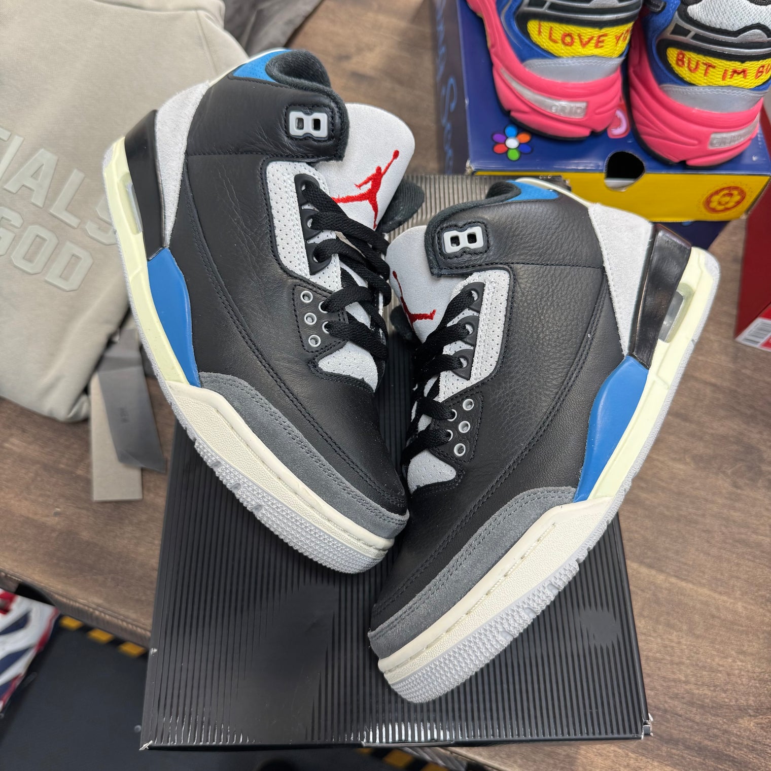 Rare Air Jordan 3 Retro (USED)