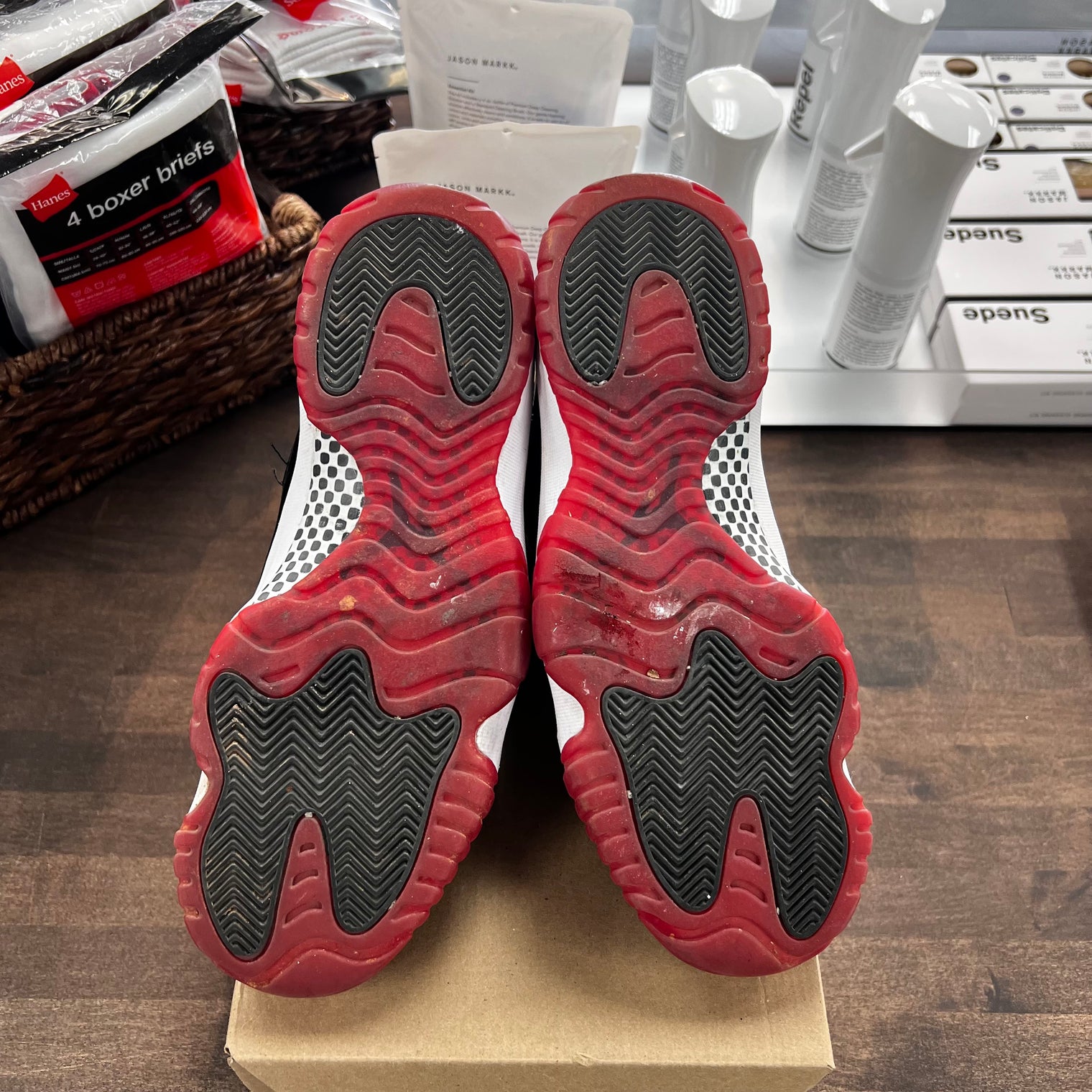 Bred Jordan 11 2019 (USED, No Box)