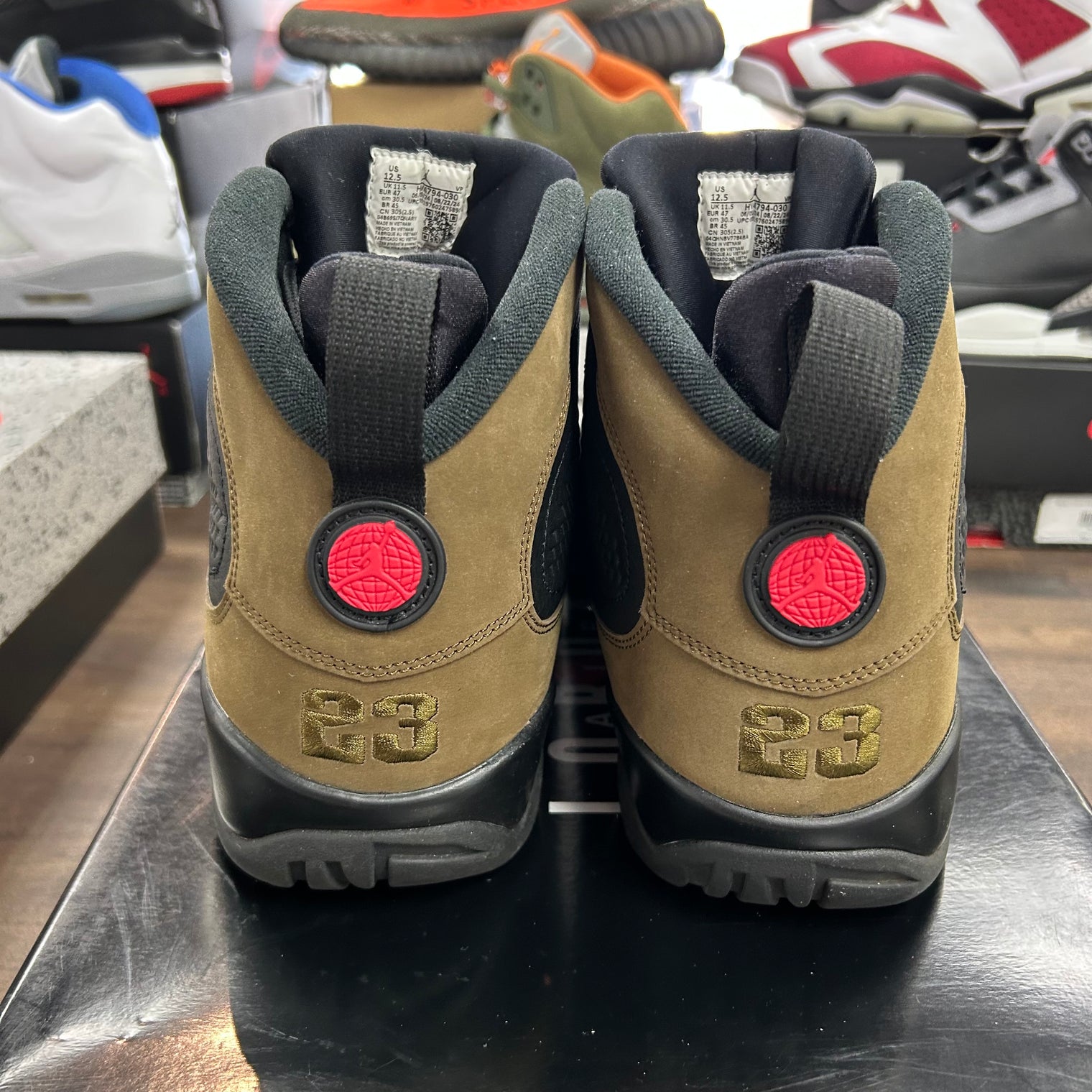 Olive Jordan 9 Retro (2024) (USED)
