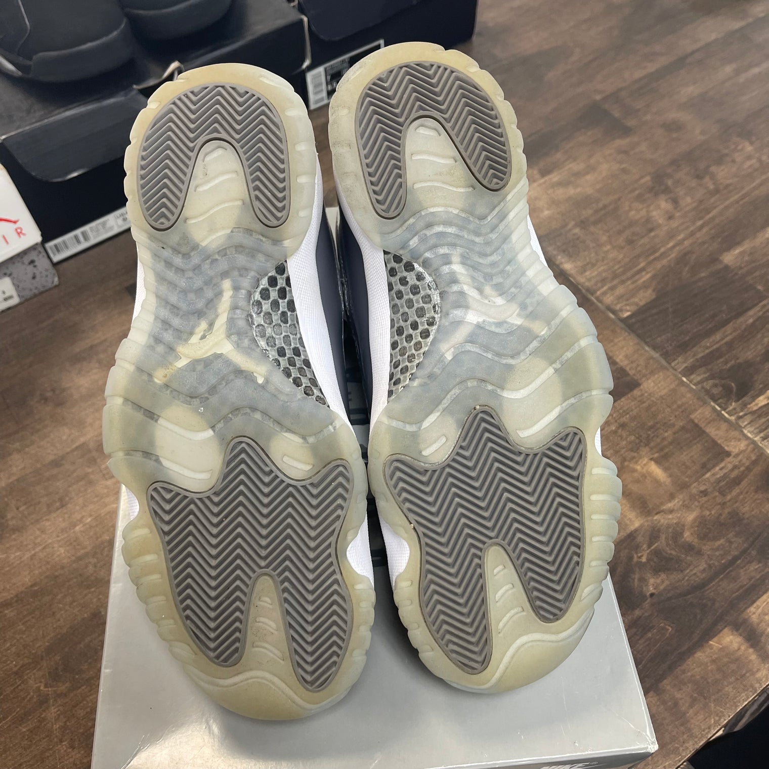 Cool Grey Jordan 11 (USED)