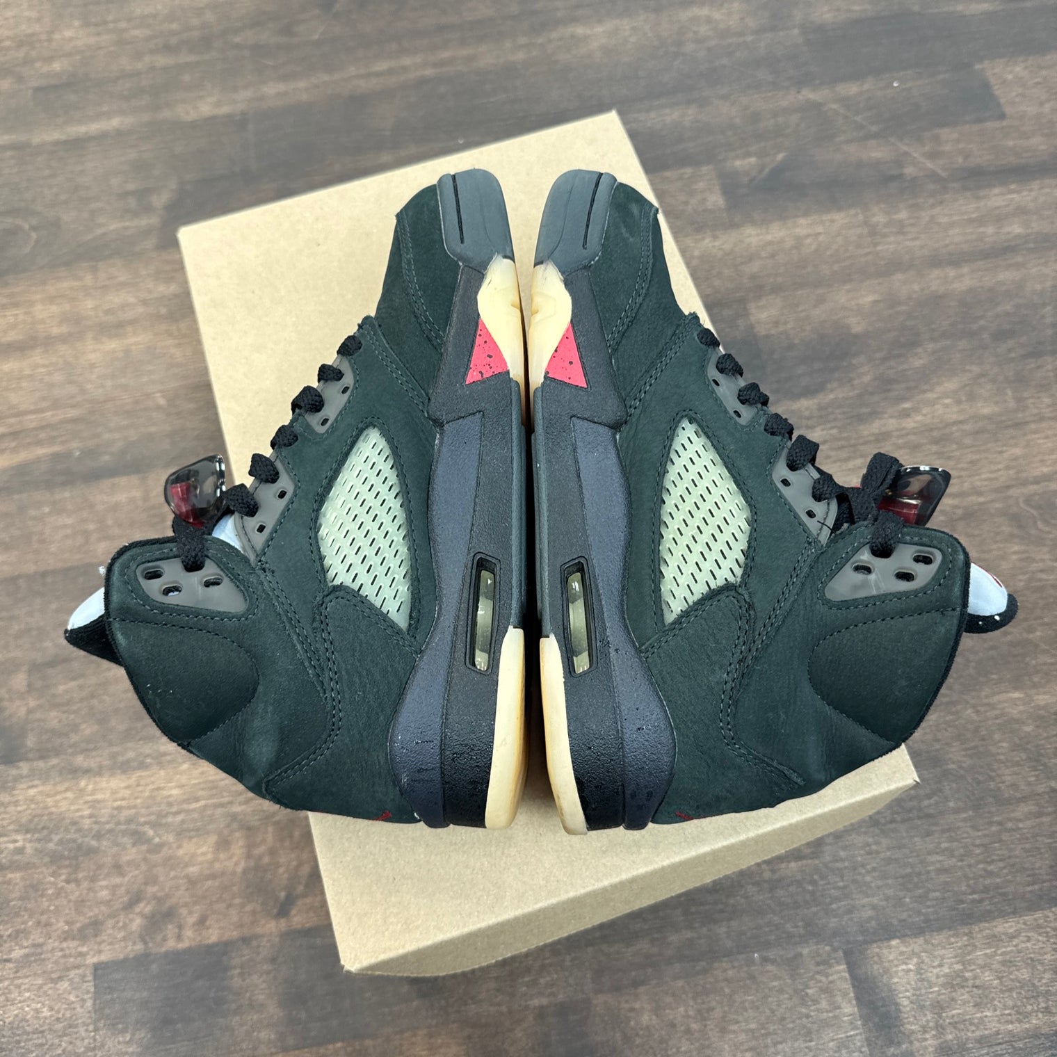 Gore-Tex Off Noir Jordan 5 (W) (USED, No Box)