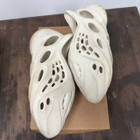 Sand Foam Yeezy RNNR (USED,No Box)