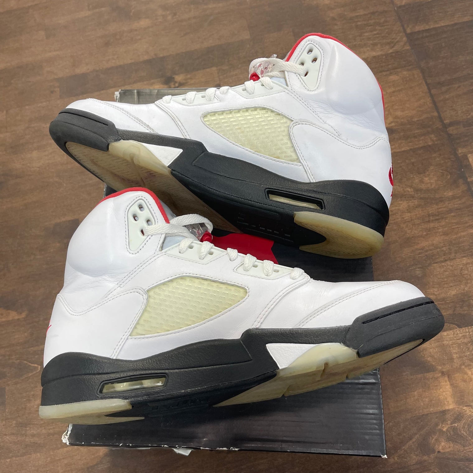 Fire Red Jordan 5 (USED)