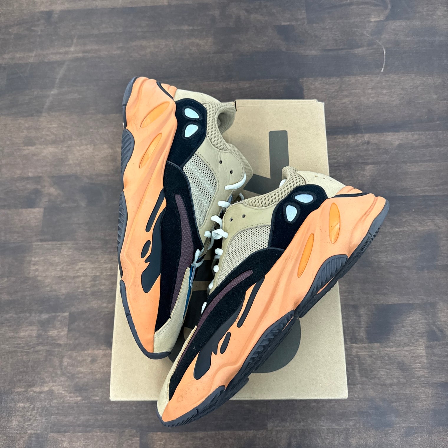 adidas Yeezy Boost 700 Enflame Amber (USED)