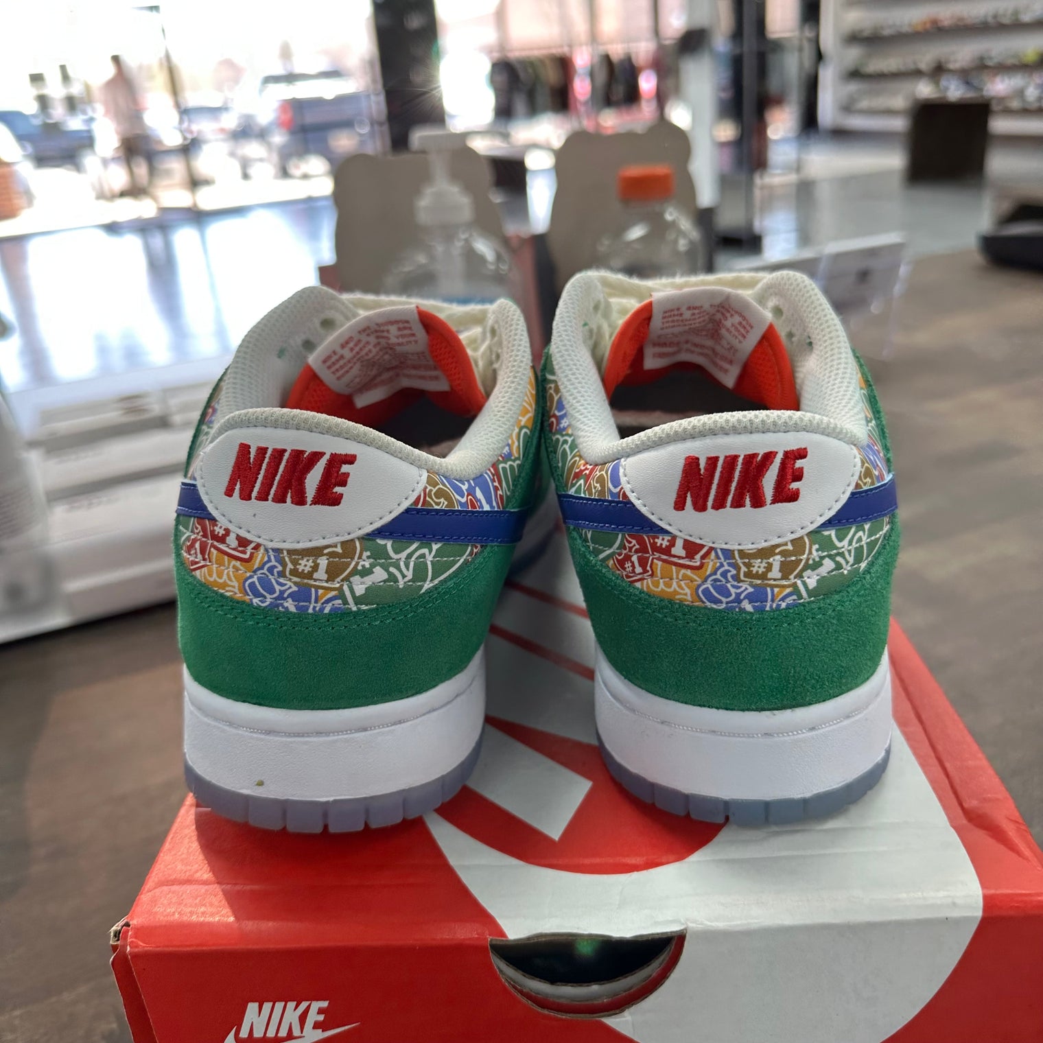Foam Finger Nike Dunk Low (USED)