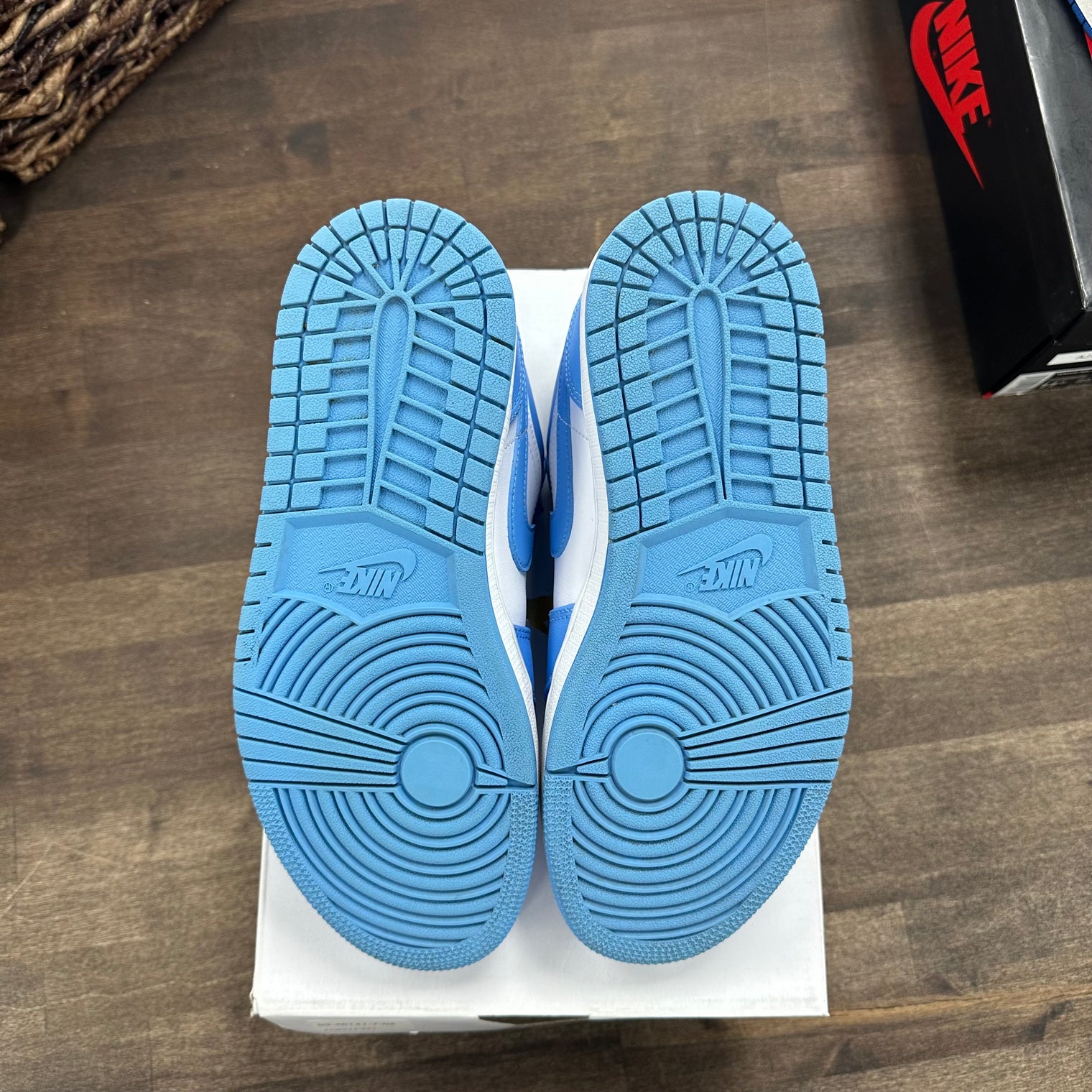 UNC Jordan 1 Low (W) (USED)